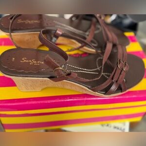 Sunsations By Jade Brown Strappy Wedge. Sandals 11W Wide Width